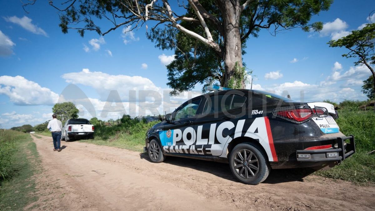 La Policía realiza intensos rastrillajes en un campo cercano a la localidad de Progreso. La Policía realiza intensos rastrillajes en un campo cercano a la localidad de Progreso.
