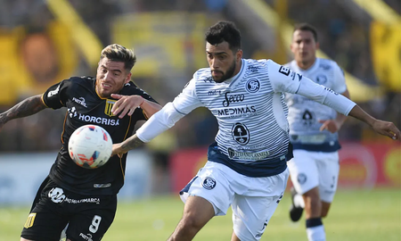 El ascenso a la Copa de la Liga entre Independiente Rivadavia vs. Almirante Brown se podría definir en Rosario. El ascenso a la Copa de la Liga entre Independiente Rivadavia vs. Almirante Brown se podría definir en Rosario.