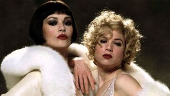 La película de Netflix donde dos mujeres convierten un asesinato en un espectáculo