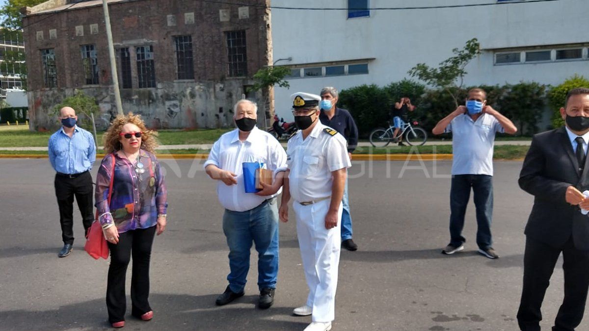 En todo el país se llevarán a cabo múltiples actos y homenajes. El principal será en la Base Naval de Mar del Plata, donde los familiares de los marinos recibirán las insignias correspondientes por el ascenso post mortem decretado por el gobierno nacional.