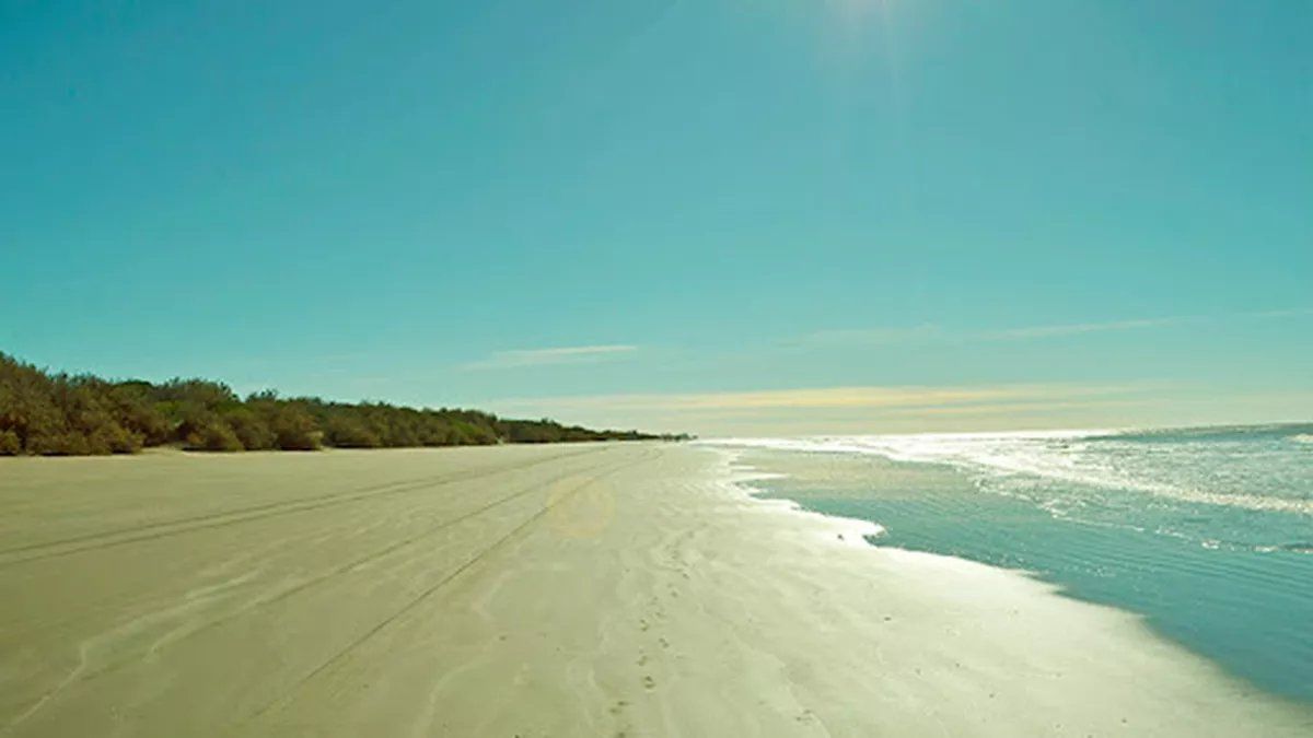 La costa atlántica argentina cuenta con los destinos costeros más buscados por miles de turistas.