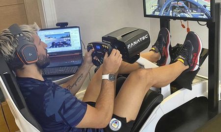 El Kun la rompe durante la pandemia de coronavirus y cautiva en las redes con se espontaneidad a la hora de transmitir cómo juega videojuegos desde el living de su casa. El Kun la rompe durante la pandemia de coronavirus y cautiva en las redes con se espontaneidad a la hora de transmitir cómo juega videojuegos desde el living de su casa.
