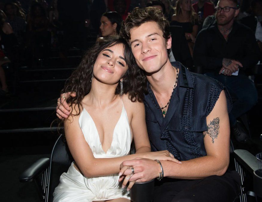 El amor entre Camila Cabello y Shawn Mendes llegó a su fin tras dos años de relación. Las estrellas de la música pop anunciaron por Instagram su ruptura.