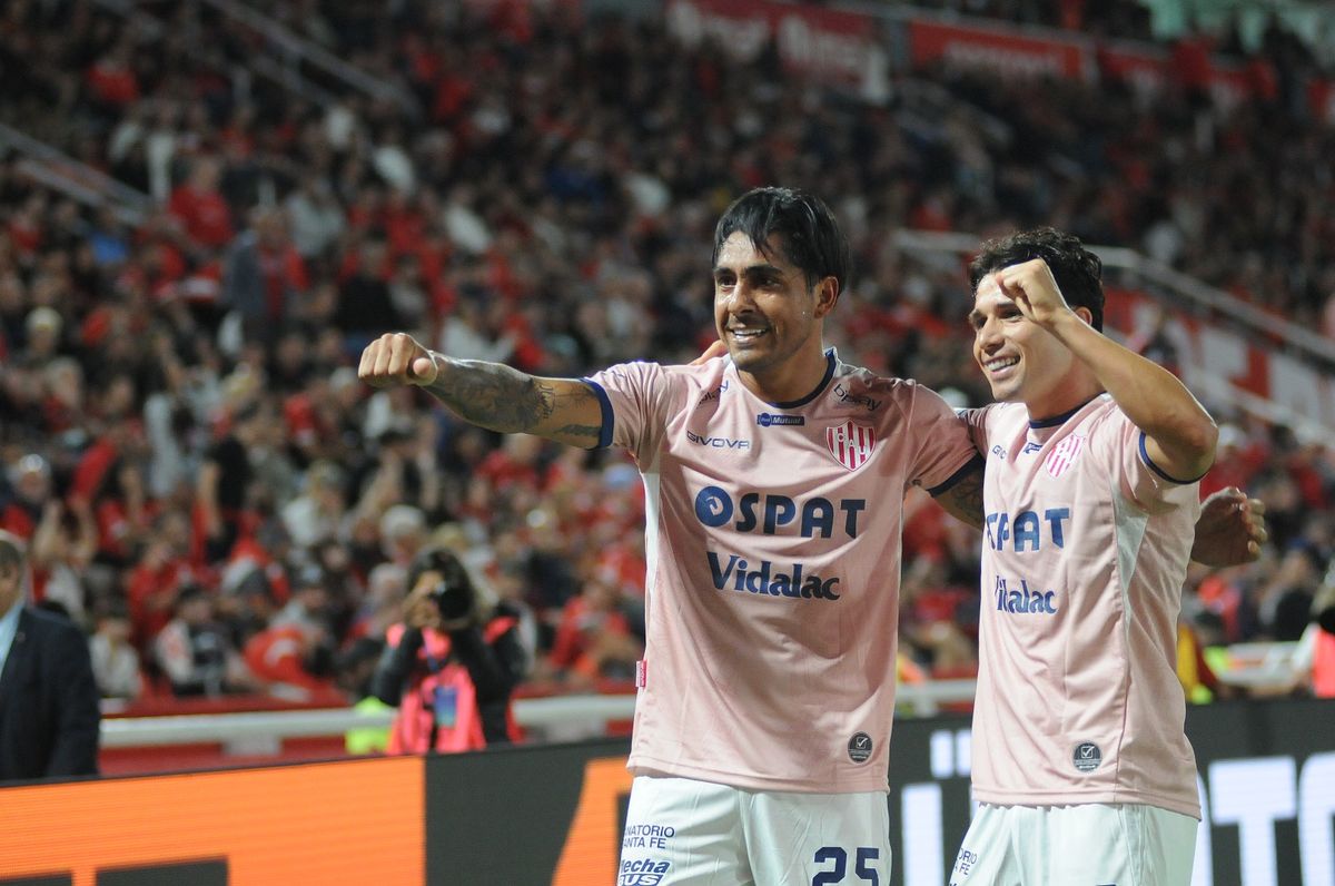 El ataque de Unión depende de la productividad de Palacios y Tarragona, que pasan un gran momento futbolístico. El ataque de Unión depende de la productividad de Palacios y Tarragona, que pasan un gran momento futbolístico.