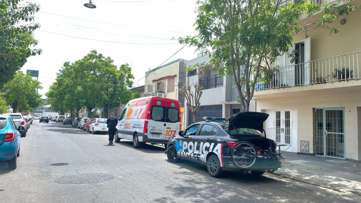 Un empleado de un minimercado relató al móvil de AIRE que el robo ocurrió en segundos.