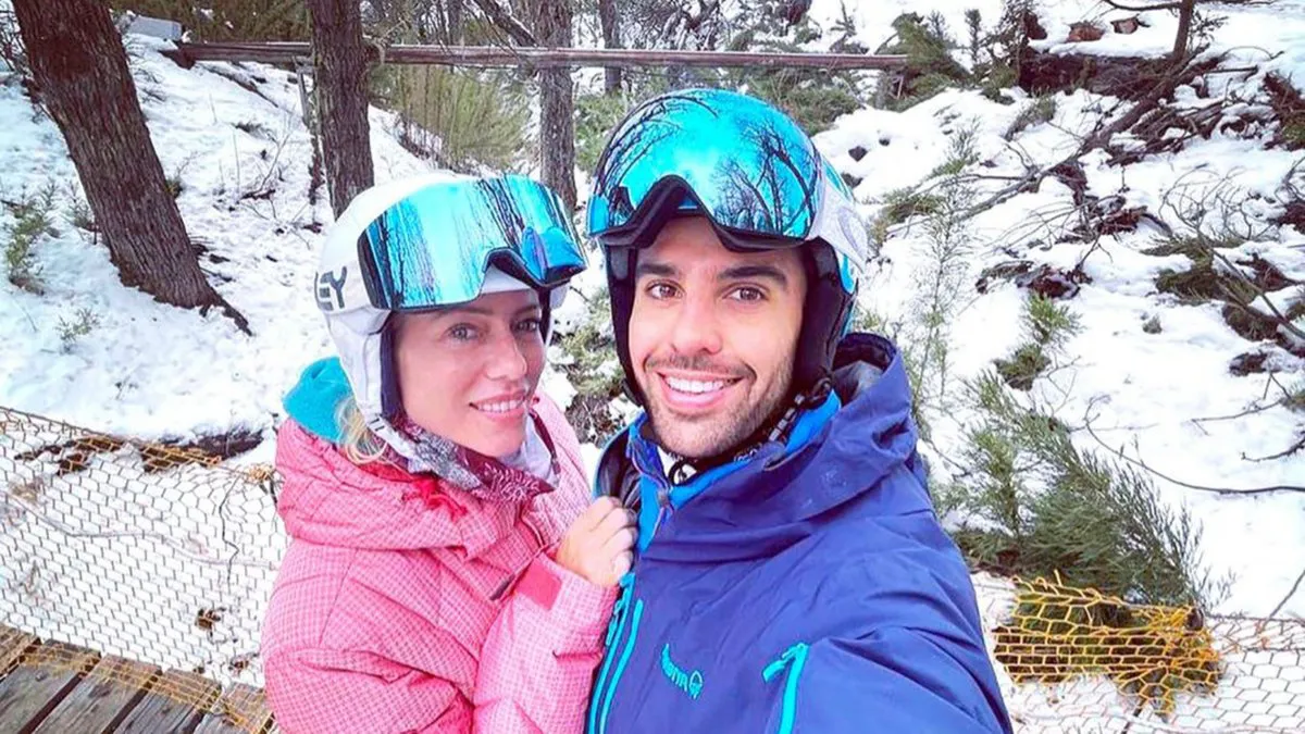 Nicole Neumann y Juan Manuel Urcera realizaron una escapada a la Patagonia. La pareja aprovechó para esquiar y disfrutar de unos días de relax.