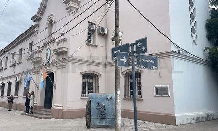 El hecho ocurrió en la Unidad Regional I de la ciudad de Santa Fe. El hecho ocurrió en la Unidad Regional I de la ciudad de Santa Fe.