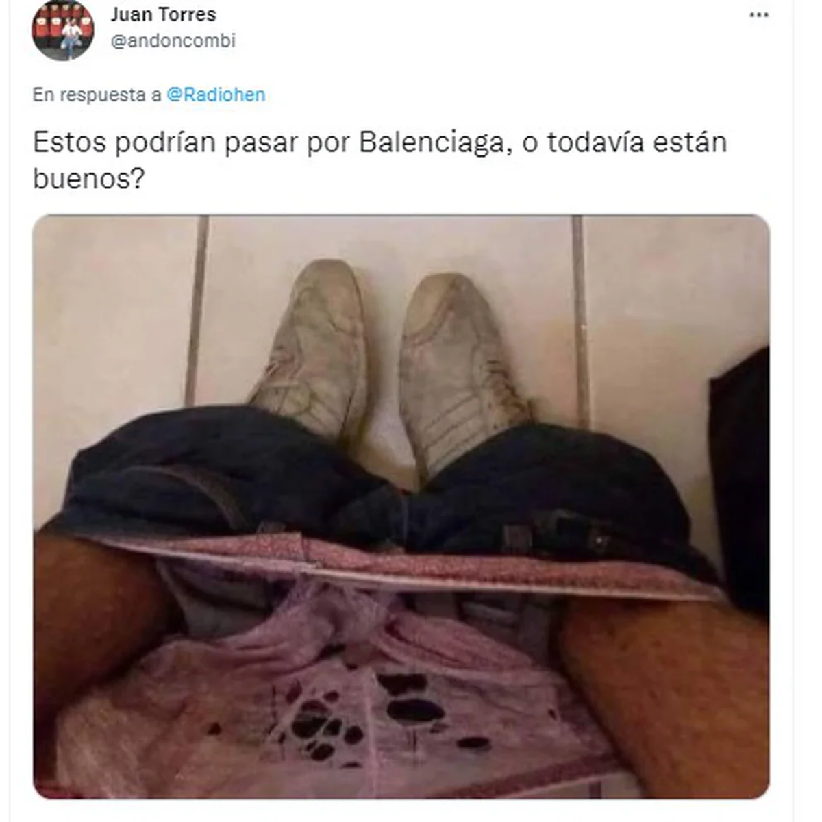 Balenciaga lanzo una nueva de zapatillas que provocó polémica y muchos memes