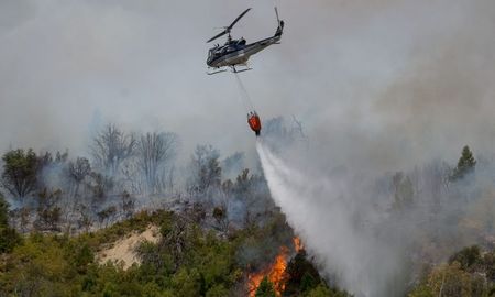Ya son más de ocho mil las hectáreas afectadas por el fuego en la localidad del sur. Ya son más de ocho mil las hectáreas afectadas por el fuego en la localidad del sur.