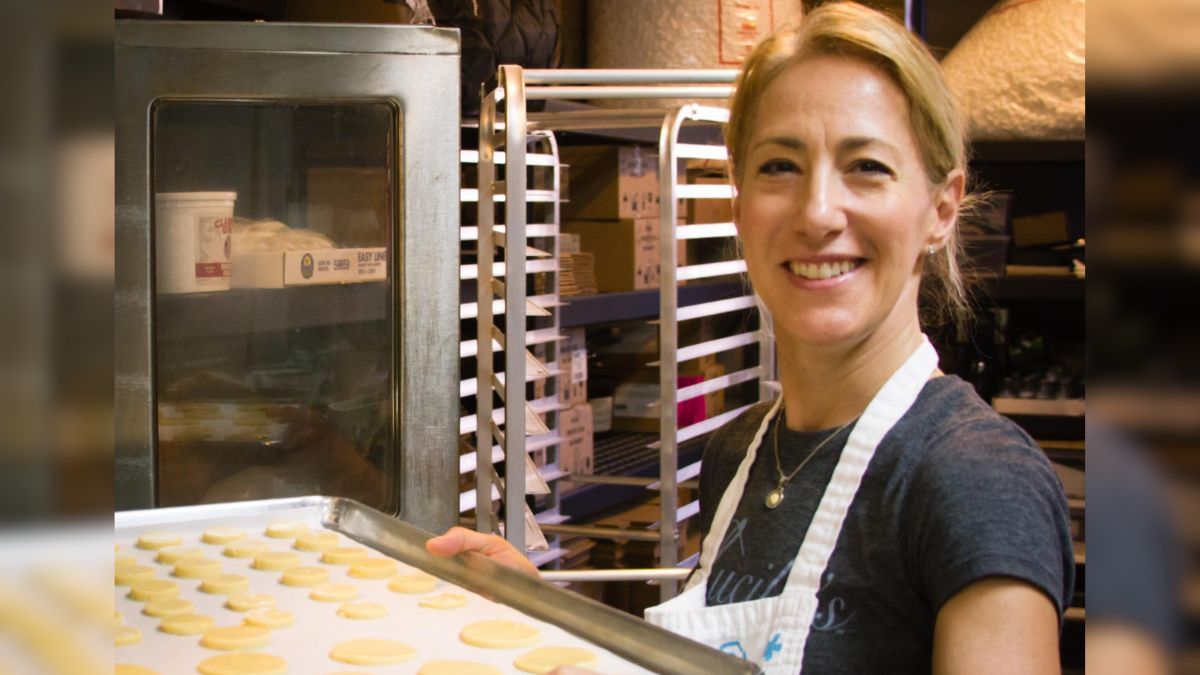 Lucila Marelli emigró de Santa Fe a Estados Unidos y hoy lidera un emprendimiento de alfajores.