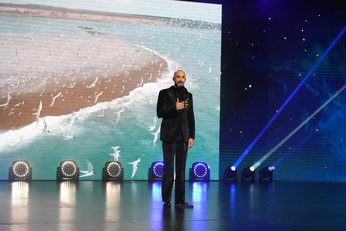 En honor al Día de la Independencia, el Himno fue entonado en la gala de los Premios Martín Fierro.