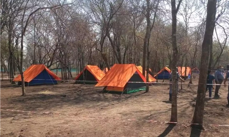 Obligan a tobas y wichís a cumplir la cuarentena en carpas por haber viajado a Salta Obligan a tobas y wichís a cumplir la cuarentena en carpas por haber viajado a Salta