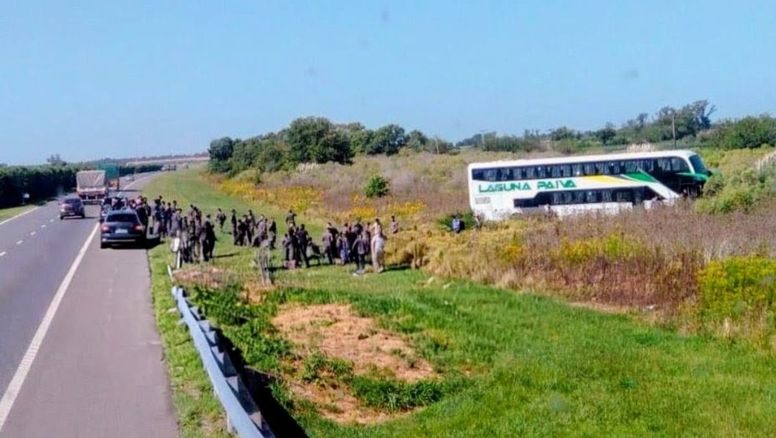 Choque en la autopista: destacan que la maniobra del chofer del colectivo evitó más víctimas