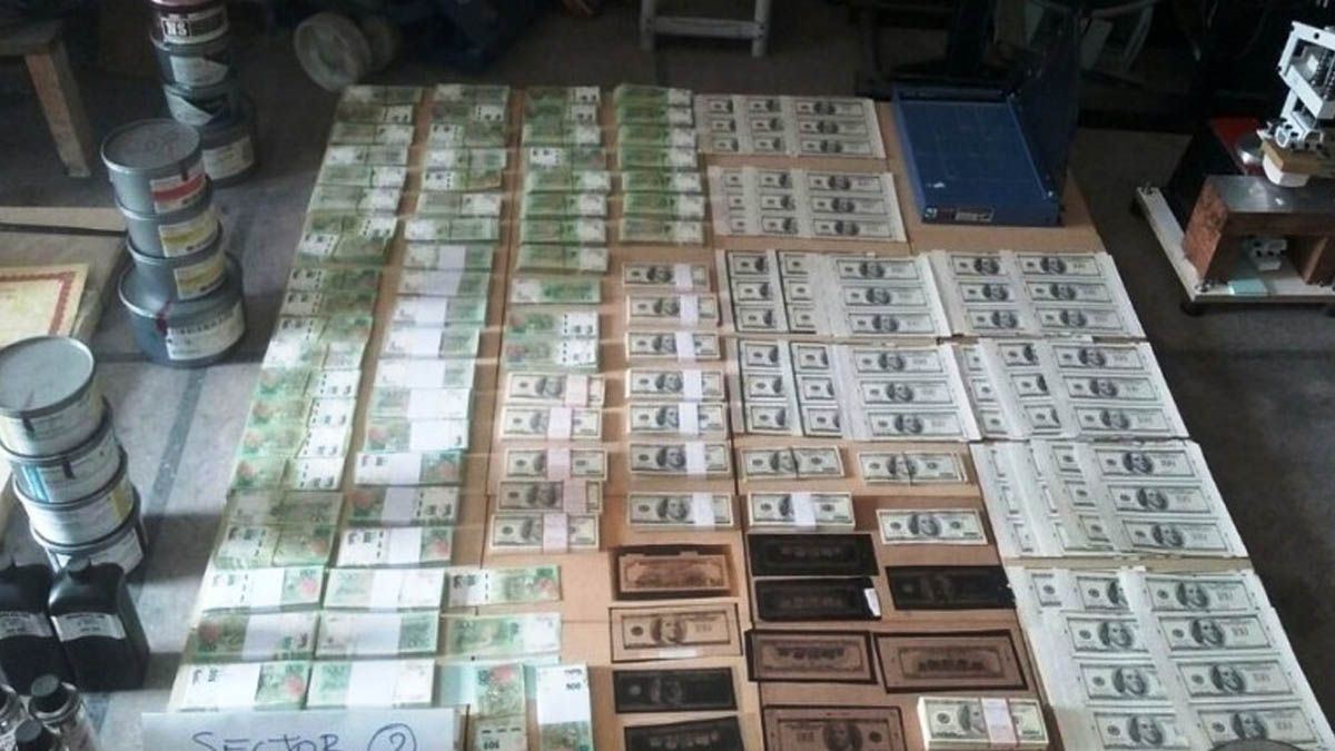 Banda de falsificadores