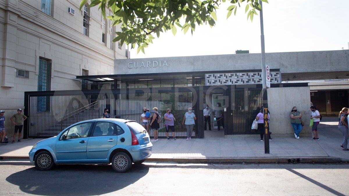 Uno de los heridos de 19 años es el único que fue asistido en el Hospital José María Cullen.