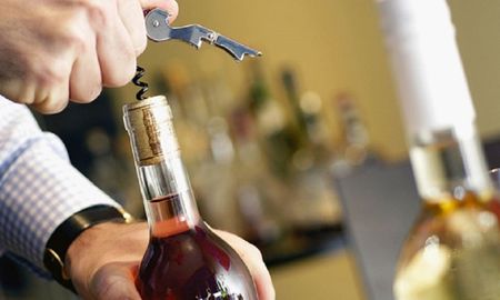 ¿como conservar el vino por varios dias cuando ya hemos abierto la botella? ¿como conservar el vino por varios dias cuando ya hemos abierto la botella?