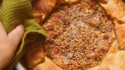 Tarta hojaldrada de atún para la vigilia de Semana Santa