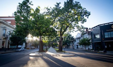 Día soleado en la ciudad de Santa Fe. Día soleado en la ciudad de Santa Fe.