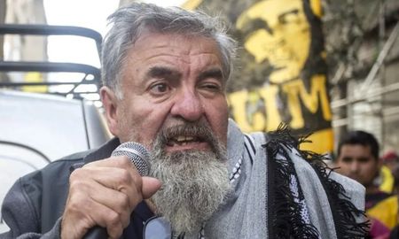 Denunciaron a Raúl Castells por incitar ataques a los súper y comercios Denunciaron a Raúl Castells por incitar ataques a los súper y comercios