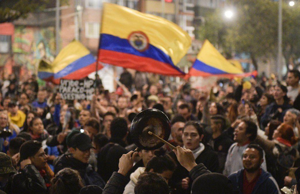 El papel de las redes sociales en las protestas en Colombia: entre la movilización y la desinformación