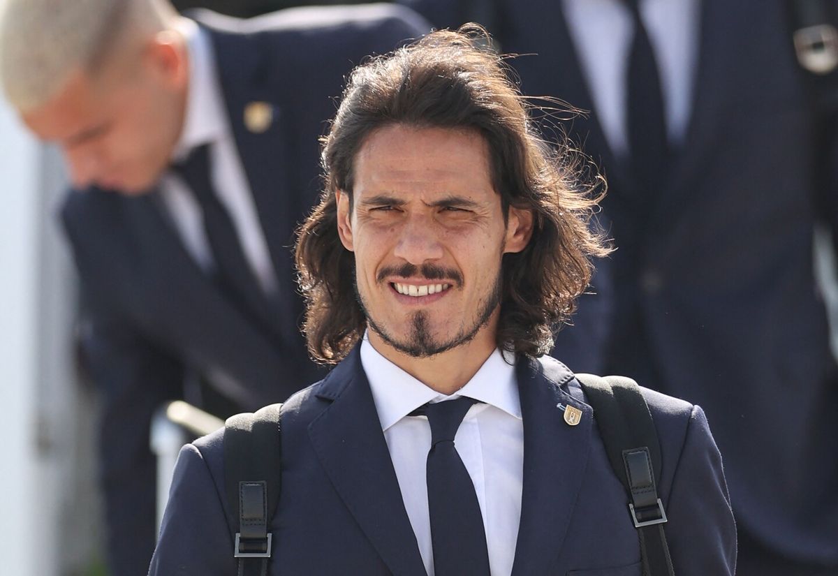 Edinson Cavani se desvinculará del Valencia y jugará en Boca