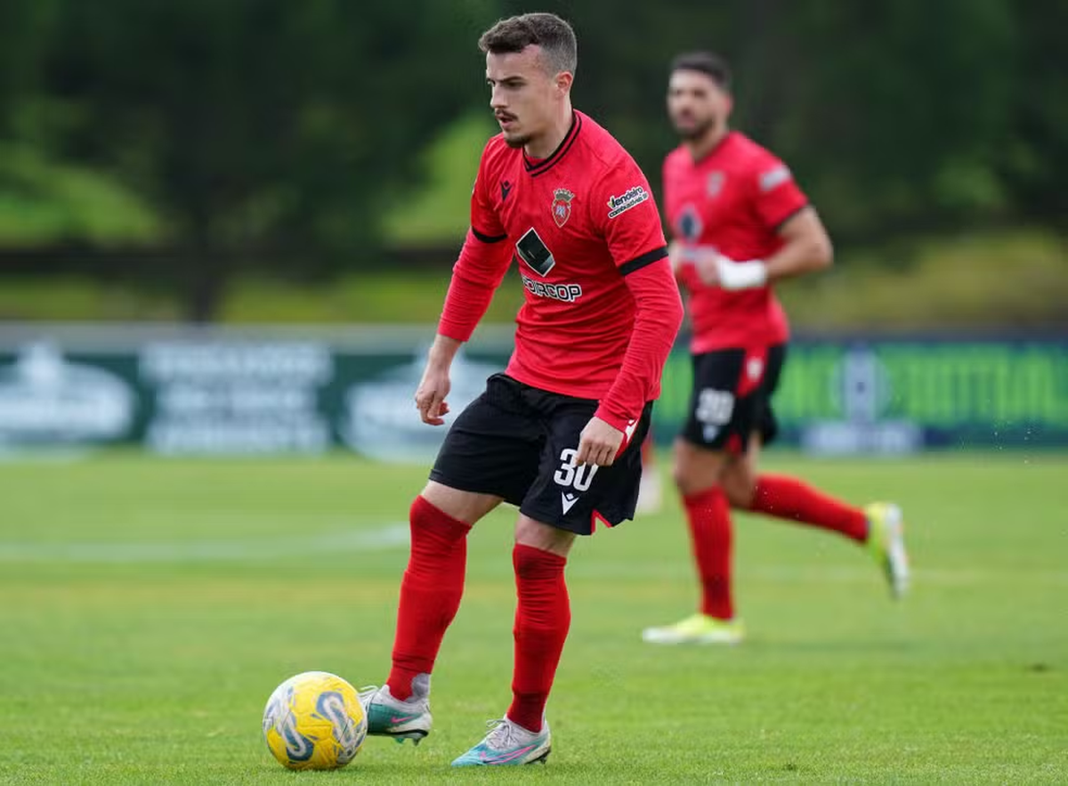 André Silva, el hermano de Diogo Jota, tenía 25 años y jugaba en la segunda división de Portugal. André Silva, el hermano de Diogo Jota, tenía 25 años y jugaba en la segunda división de Portugal.