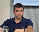 El intendente de Venado Tuerto y presidente de la UCR nacional, Leonel Chiarella, lanzó duras acusaciones contra el jefe de Gabinete, Manuel Adorni. El intendente de Venado Tuerto y presidente de la UCR nacional, Leonel Chiarella, lanzó duras acusaciones contra el jefe de Gabinete, Manuel Adorni.