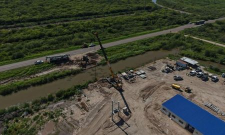 Con recursos propios y planificación estratégica, el Gobierno de Santa Fe ejecuta una obra hídrica clave para el departamento 9 de Julio. Con recursos propios y planificación estratégica, el Gobierno de Santa Fe ejecuta una obra hídrica clave para el departamento 9 de Julio.