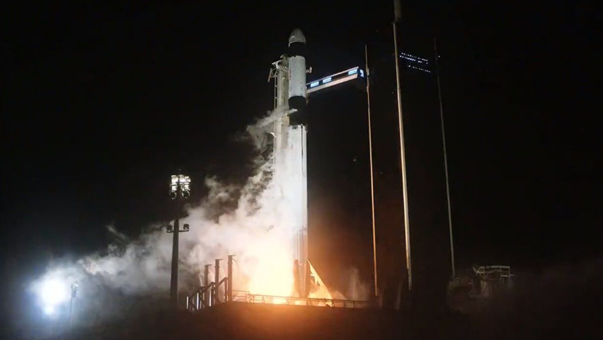 El cohete Falcon 9 llevó a los astronautas de la Nasa y a uno de la ESA a la Estación Espacial Internacional (EEI).