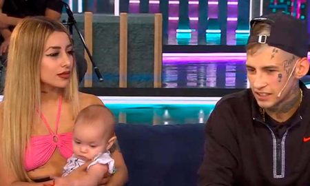 El cantante visitó el programa de Moria Casán junto a su pareja y su hija de cinco meses, y habló como pocas veces de su vida. El cantante visitó el programa de Moria Casán junto a su pareja y su hija de cinco meses, y habló como pocas veces de su vida.