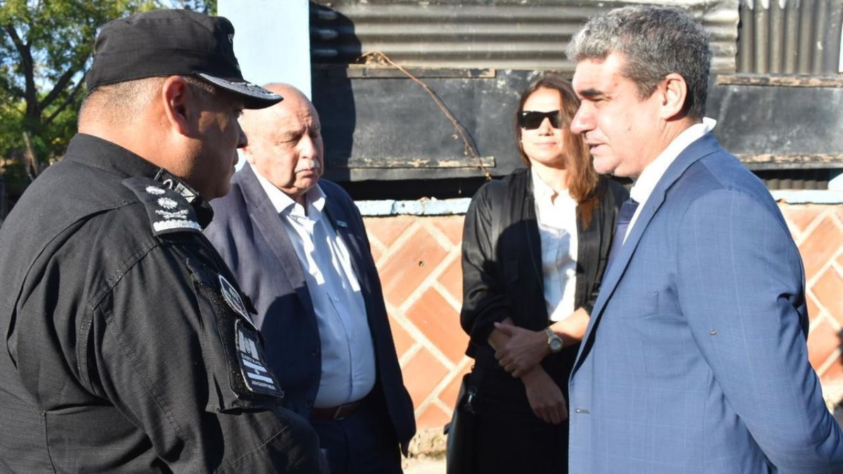El operativo del Gobierno Provincial se realizó este viernes en Fray Luis Beltrán y fue el número 16 en el departamento San Lorenzo. El operativo del Gobierno Provincial se realizó este viernes en Fray Luis Beltrán y fue el número 16 en el departamento San Lorenzo.