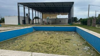 Vecinos de Alto Verde piden por la recuperación de las piletas del Polideportivo municipal