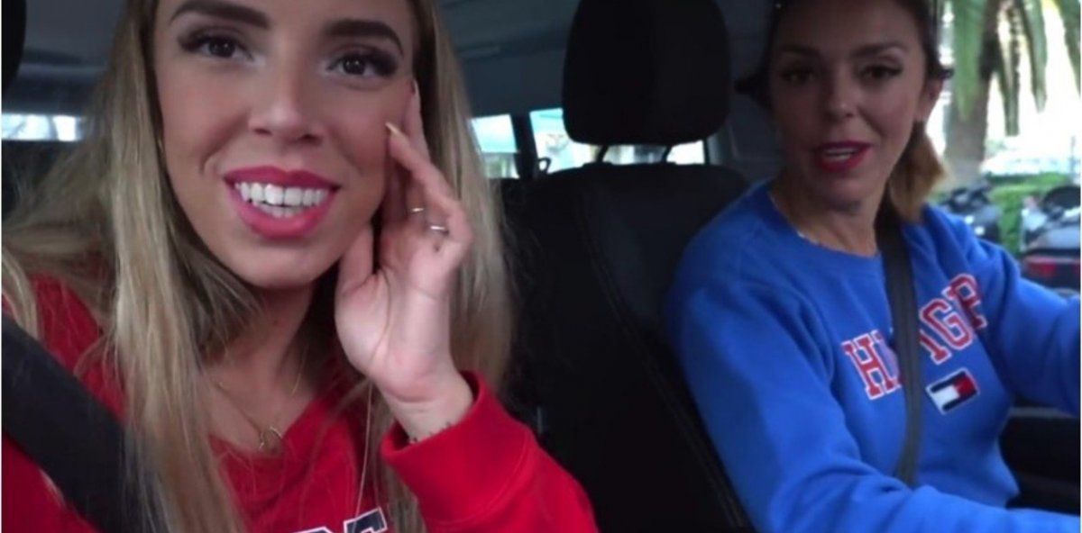 Indignante: dos youtubers le tiran comida desde un coche a personas sin techo