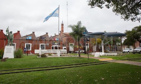 La actividad tuvo lugar en las inmediaciones del Centro de ex Combatientes, ubicado en Pedro Vittori 4282 de Santa Fe. La actividad tuvo lugar en las inmediaciones del Centro de ex Combatientes, ubicado en Pedro Vittori 4282 de Santa Fe.