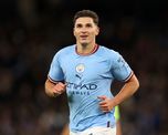El Manchester City de Julián Álvarez se disputa mano a mano un jugador en el mercado de pases de la Premier League. El Manchester City de Julián Álvarez se disputa mano a mano un jugador en el mercado de pases de la Premier League.