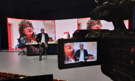 La titular de Amsafe, Sonia Alesso alertó en Aire de Santa Fe sobre las condiciones edilicias de las escuelas para el regreso a la presencialidad plena a partir del próximo lunes. La titular de Amsafe, Sonia Alesso alertó en Aire de Santa Fe sobre las condiciones edilicias de las escuelas para el regreso a la presencialidad plena a partir del próximo lunes.