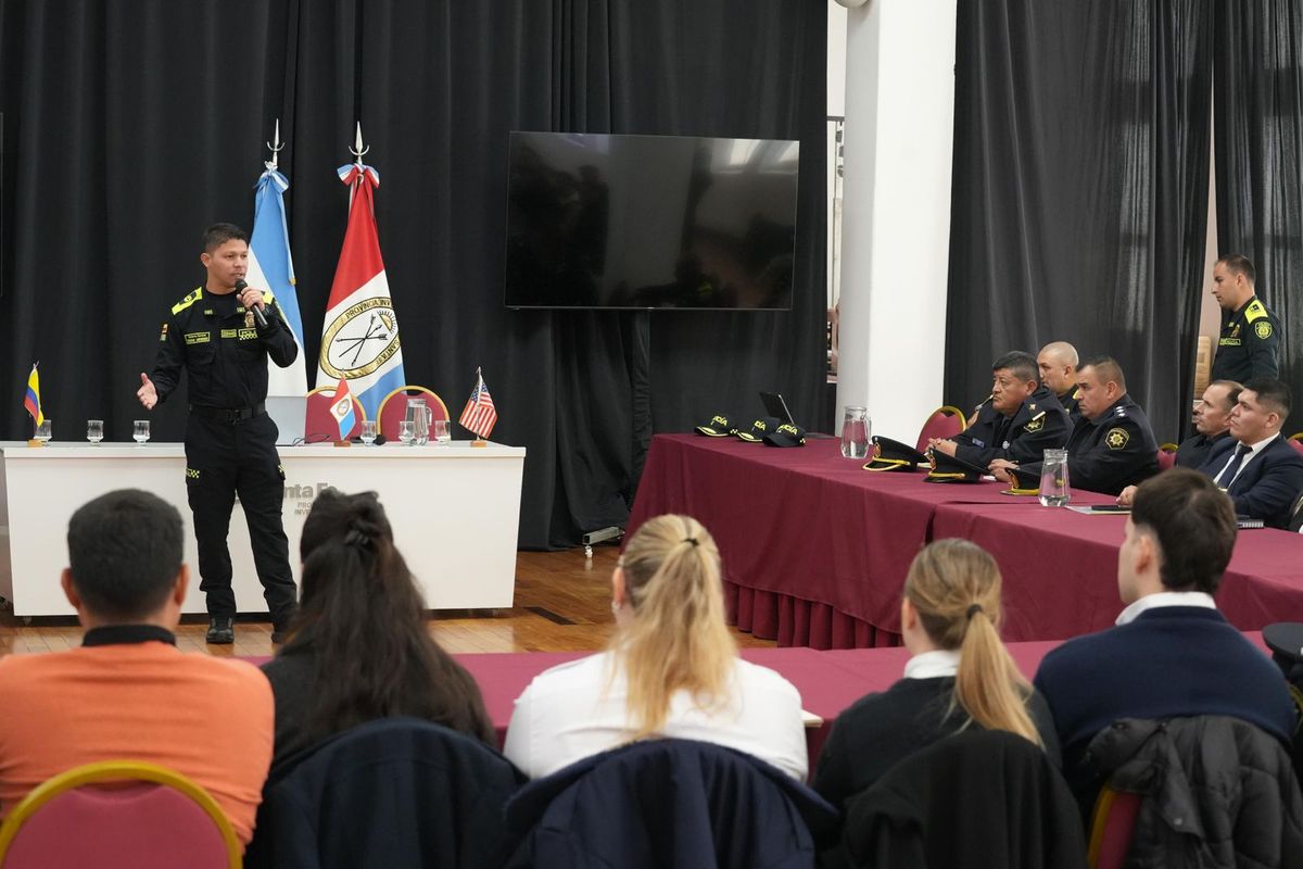 El Gobierno de la provincia de Santa Fe continúa profundizando su política de seguridad con eje en la profesionalización de la policía y el fortalecimiento de las capacidades de investigación criminal.