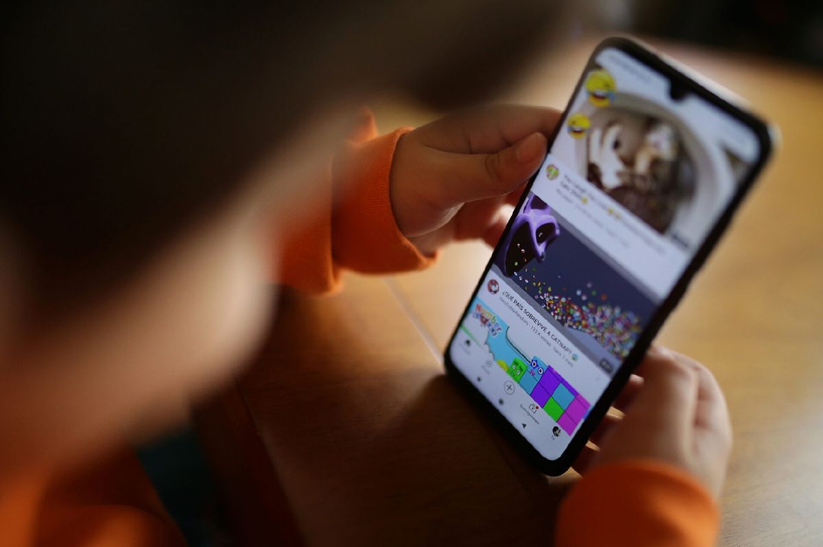 Santa Fe lanzó un programa que apunta al uso responsable de las pantallas entre los jóvenes. 