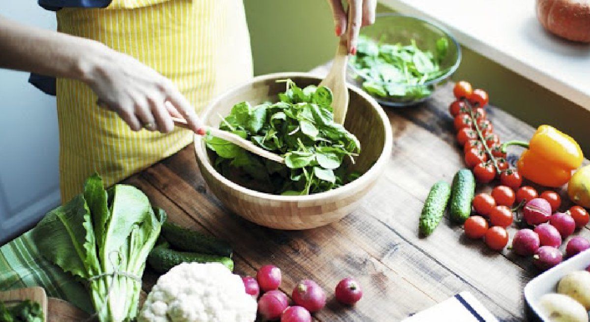 Qué es la dieta antiinflamatoria y qué beneficios tiene