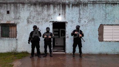 San José del Rincón: armas incautadas y una persona detenida en un allanamiento