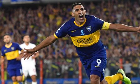 El Club Atlético Colón ofreció pagar la rescisión de contrato de Ramón Ábila con Boca Juniors para que el delantero juegue en Santa Fe. El Club Atlético Colón ofreció pagar la rescisión de contrato de Ramón Ábila con Boca Juniors para que el delantero juegue en Santa Fe.
