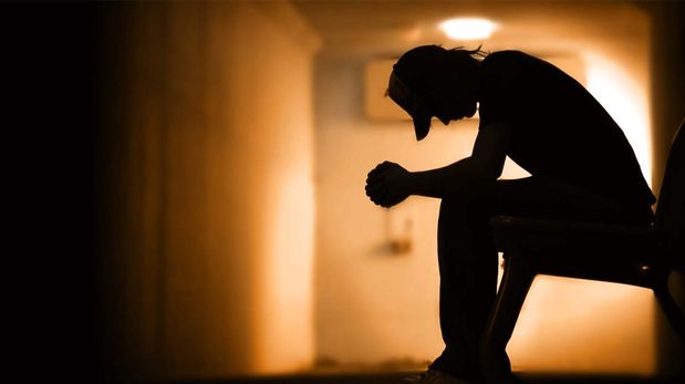 A nivel nacional, los datos oficiales indican que el suicidio es más frecuente entre los varones jóvenes. (Imagen ilustrativa)