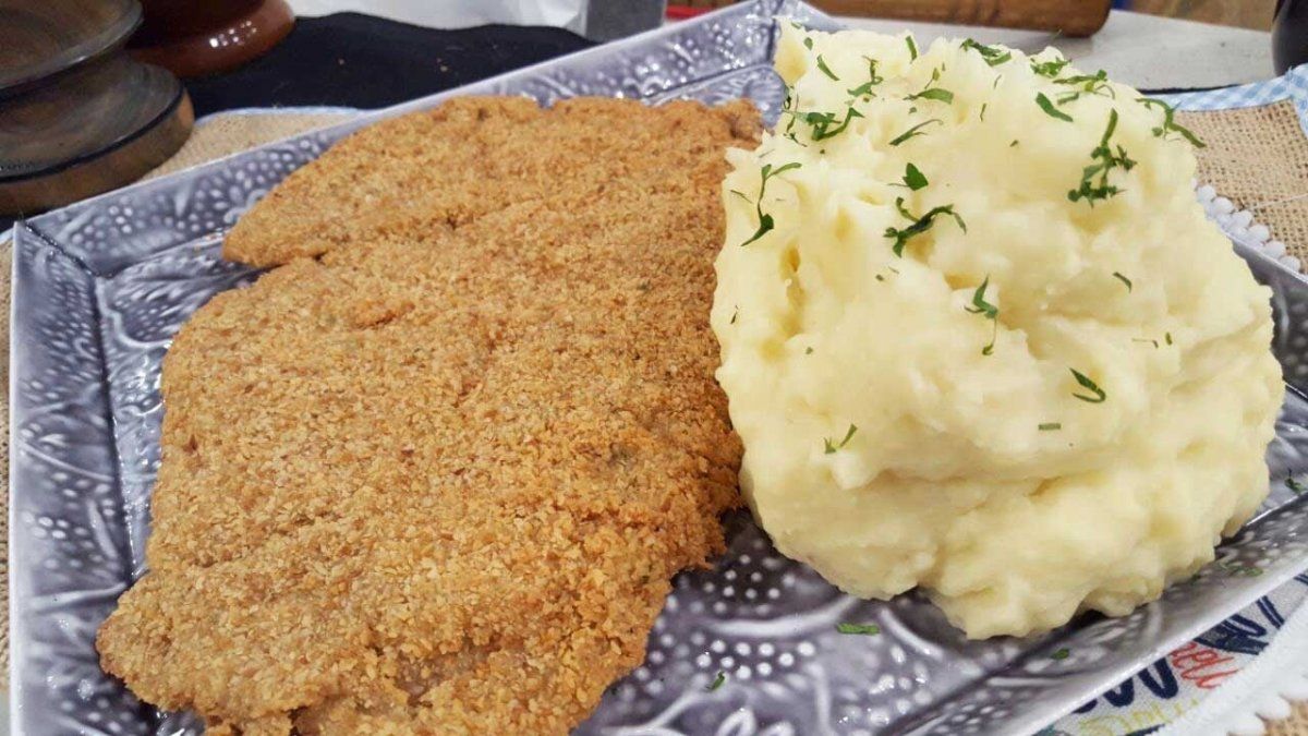 Receta casera de milanesas con puré de papas: un clásico que nunca falla