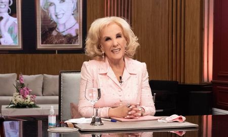 Mirtha Legrand siempre responde los mensajes que le envían. Mirtha Legrand siempre responde los mensajes que le envían.