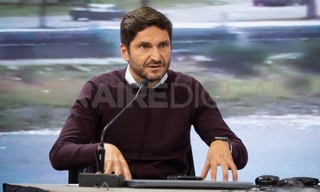 “Estoy trabajando en el primer paso que es construir un espacio político que pueda ganar el gobierno de Santa Fe. Una vez que esté ordenado, el paso siguiente es ver quién mejor representa el proyecto”, sostuvo Pullaro. “Estoy trabajando en el primer paso que es construir un espacio político que pueda ganar el gobierno de Santa Fe. Una vez que esté ordenado, el paso siguiente es ver quién mejor representa el proyecto”, sostuvo Pullaro.