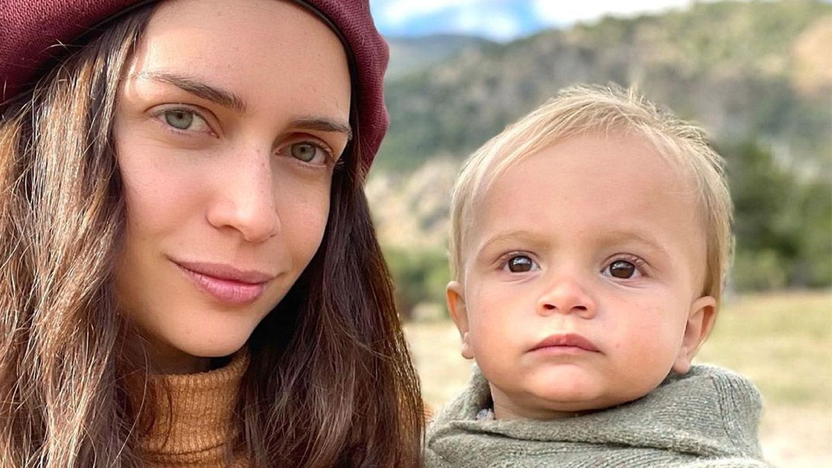 Zaira Nara junto a su hijo menor