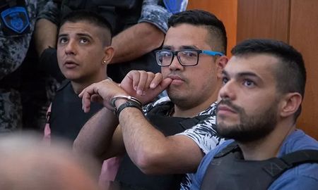 La Corte Suprema de Justicia de la Nación dejó firmes las condenas a 15 años de prisión para el jefe de la organización criminal rosarina, Ariel Guille Cantero, y a 17 para su lugarteniente, Jorge Ema Chamorro. La Corte Suprema de Justicia de la Nación dejó firmes las condenas a 15 años de prisión para el jefe de la organización criminal rosarina, Ariel Guille Cantero, y a 17 para su lugarteniente, Jorge Ema Chamorro.