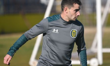 Fernando Torrent entrenó por primera vez con el plantel de Rosario Central. Fernando Torrent entrenó por primera vez con el plantel de Rosario Central.
