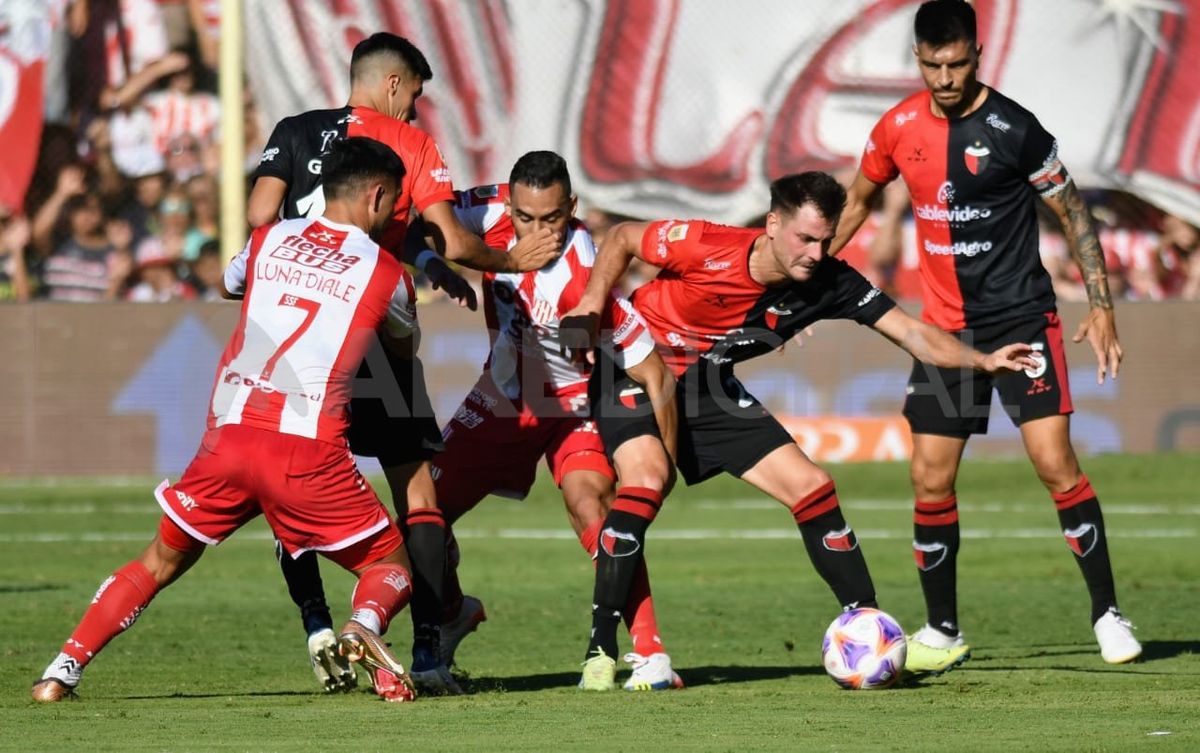 Unión Y Colón Igualaron 1-1 El Clásico Santafesino Disputado En El Estadio  De La Avenida