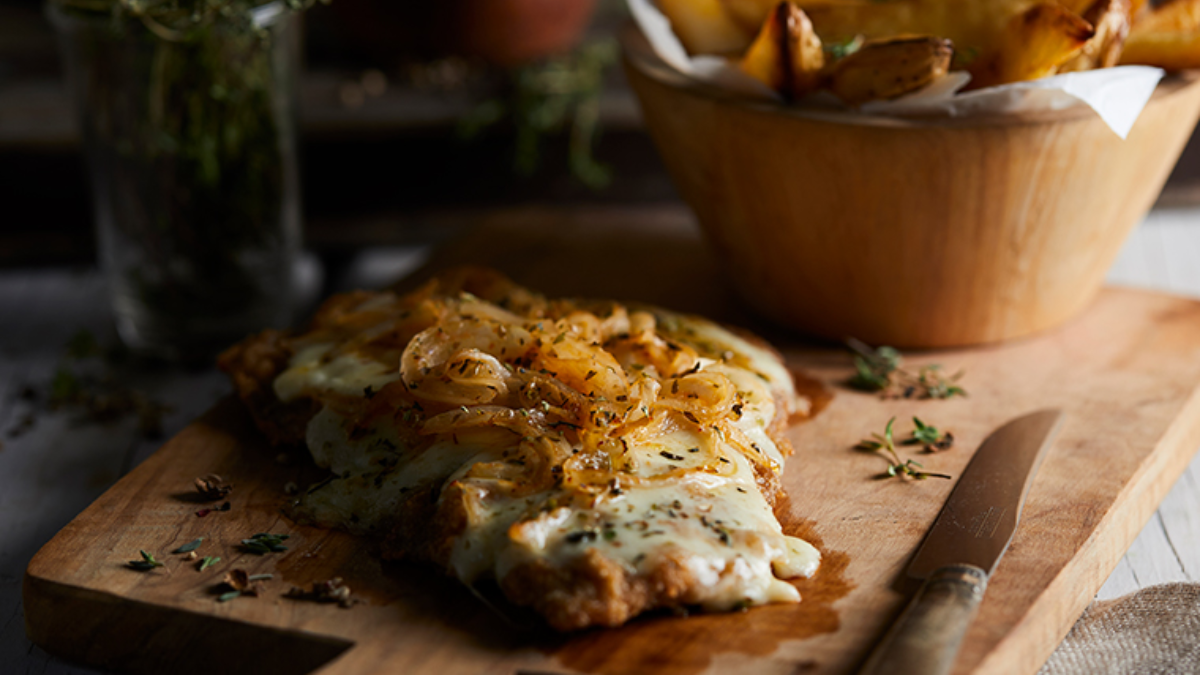 Milanesas a la fugazzeta: la receta fácil para hacer en casa y de forma rápida Milanesas a la fugazzeta: la receta fácil para hacer en casa y de forma rápida